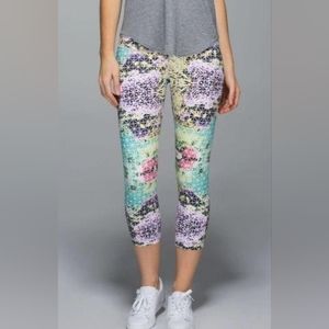 Lululemon Rare Wunder Under Crop *full-on Luon (Roll Down) In Paradise Grid